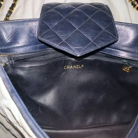 Chanel canvas and leather bag - Picture 13 of 16